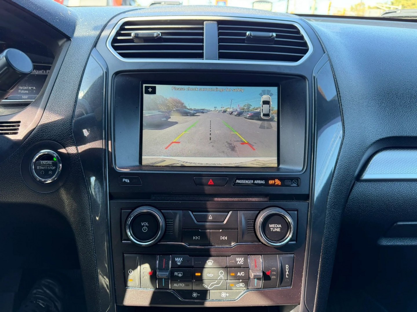 2017 Ford Explorer XLT 4WD (1FM5K8D82HG) with an 3.5L V6 DOHC 24V engine, 6A transmission, located at 1010 N White Horse Pike, Stratford, NJ, 08084, (856) 262-9500, 39.838921, -75.011497- Photo#24