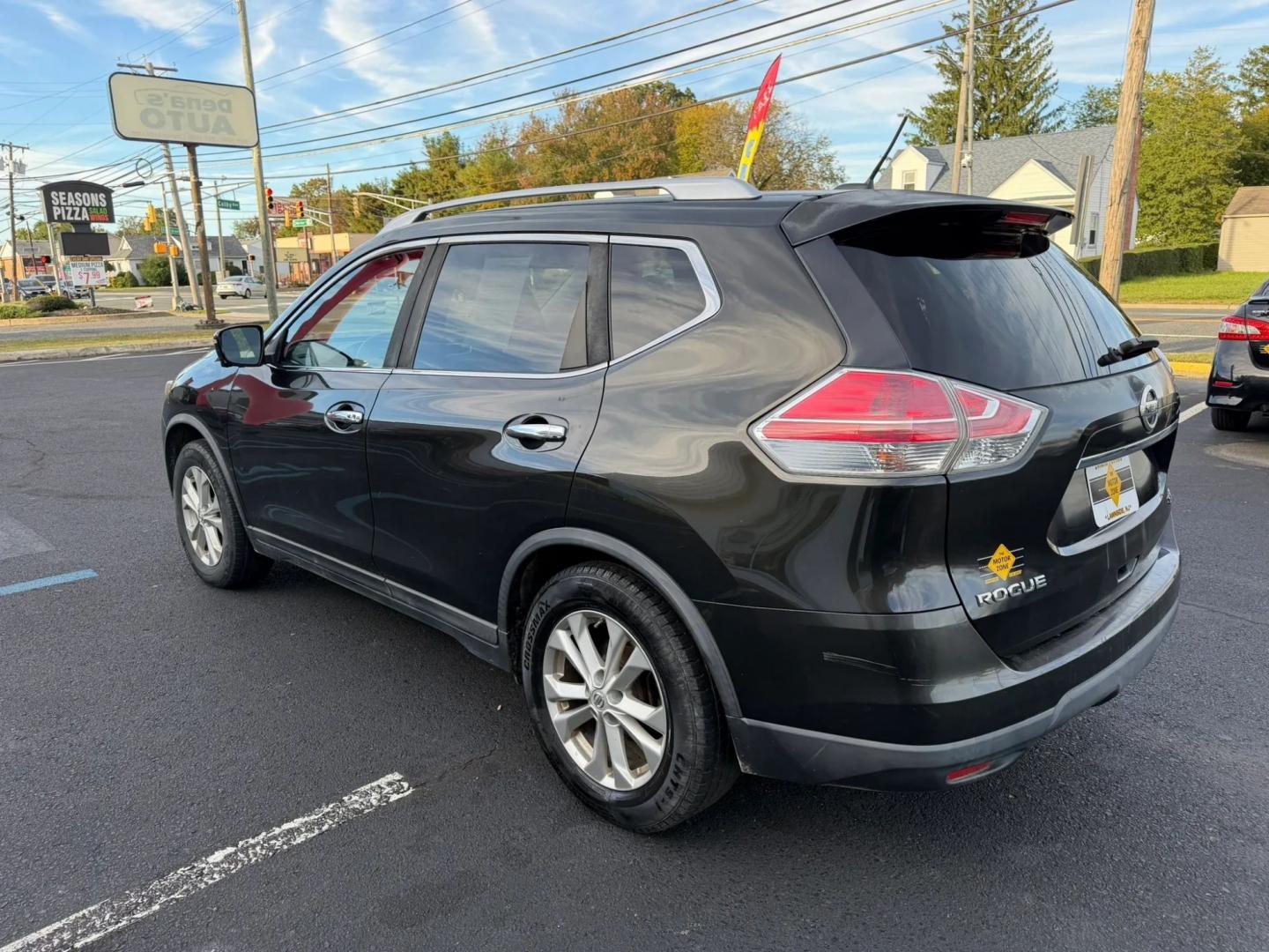 2016 Nissan Rogue SV AWD (KNMAT2MV3GP) with an 2.5L L4 DOHC 16V engine, CVT transmission, located at 1010 N White Horse Pike, Stratford, NJ, 08084, (856) 262-9500, 39.838921, -75.011497- Photo#4