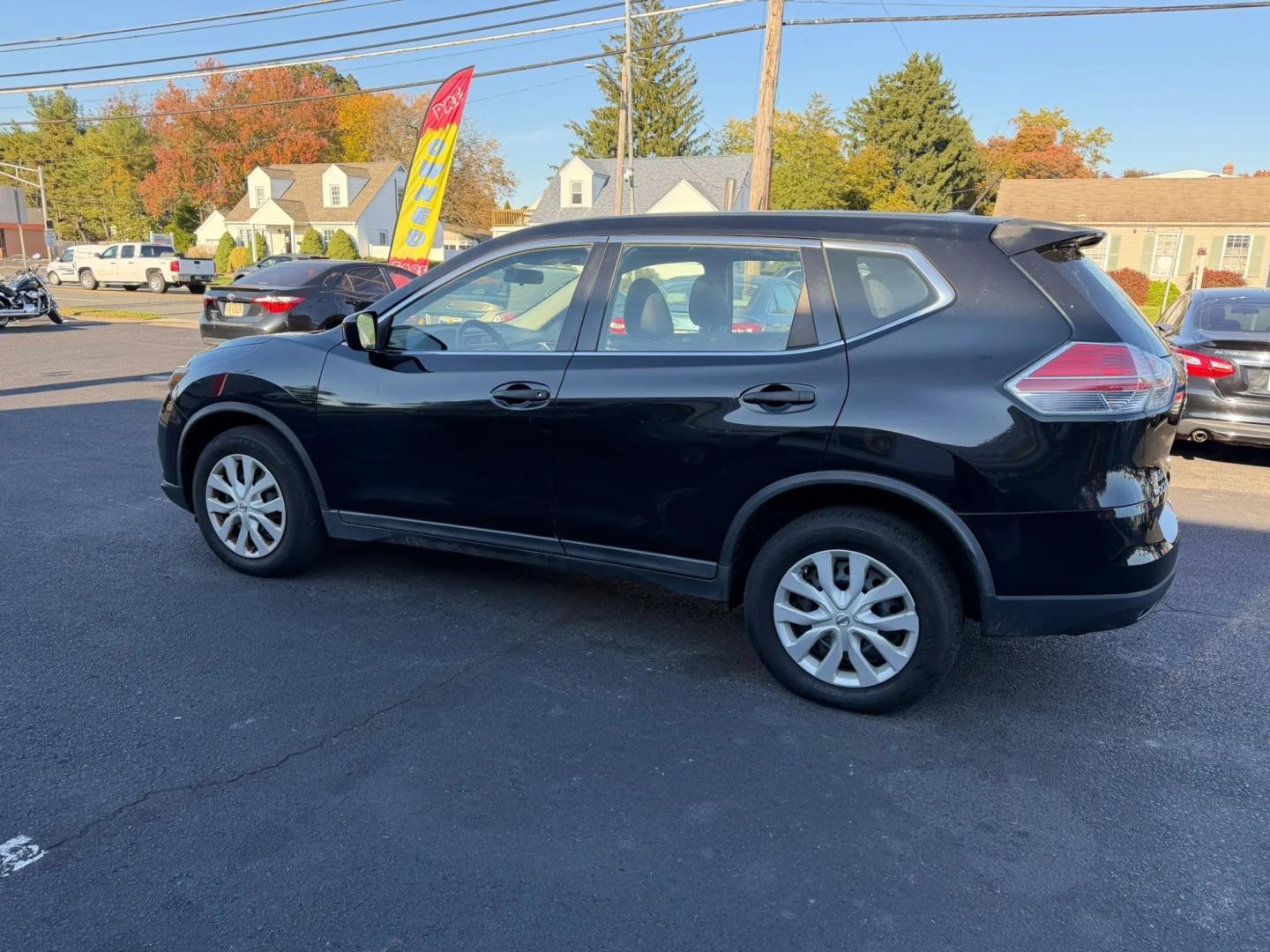2016 Black Nissan Rogue SV AWD (KNMAT2MV3GP) with an 2.5L L4 DOHC 16V engine, CVT transmission, located at 1010 N White Horse Pike, Stratford, NJ, 08084, (856) 262-9500, 39.838921, -75.011497- Photo#5