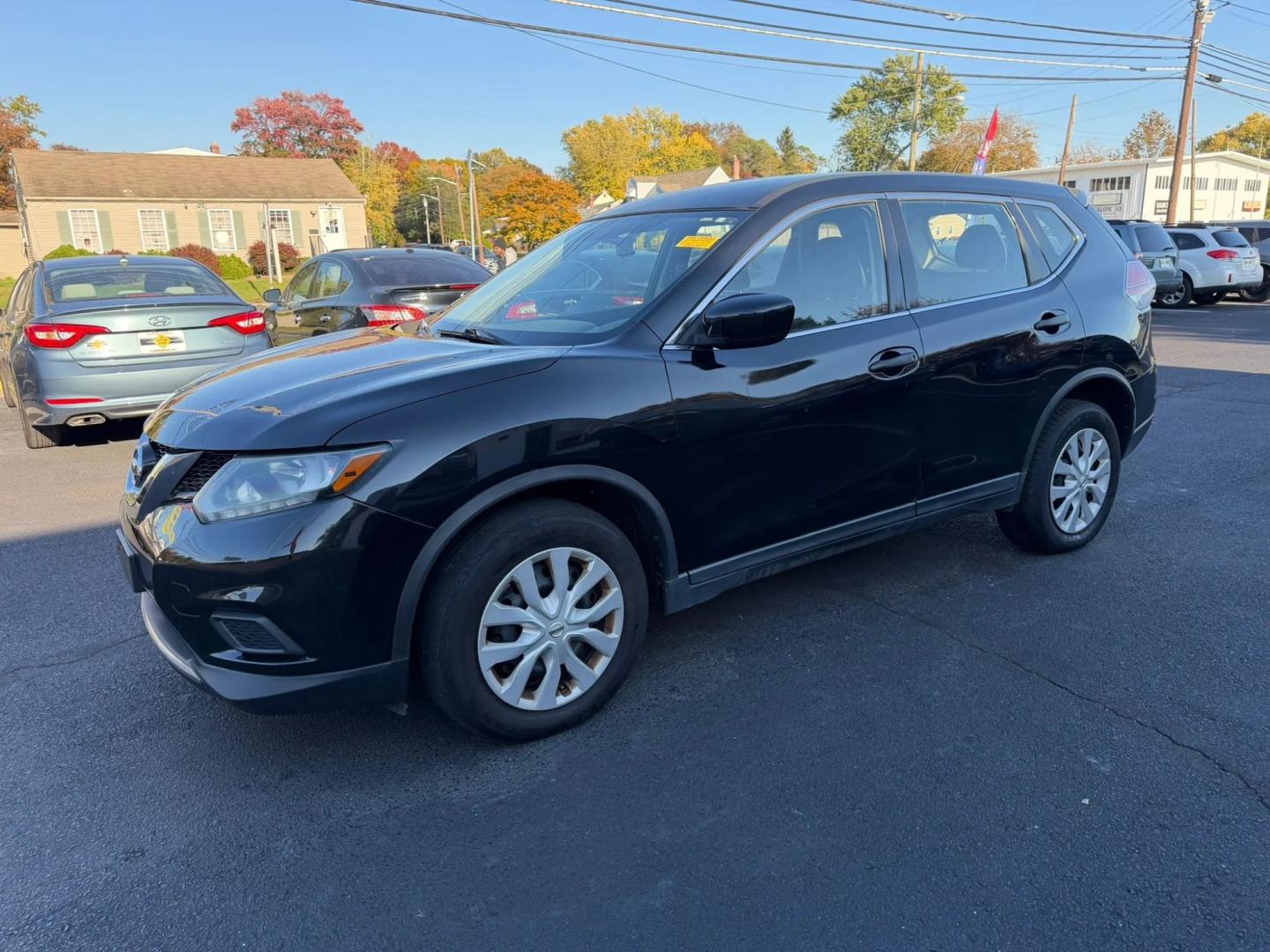 2016 Black Nissan Rogue SV AWD (KNMAT2MV3GP) with an 2.5L L4 DOHC 16V engine, CVT transmission, located at 1010 N White Horse Pike, Stratford, NJ, 08084, (856) 262-9500, 39.838921, -75.011497- Photo#6