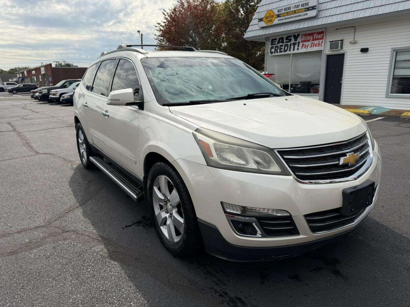 2014 White Chevrolet Traverse LTZ AWD (1GNKVJKD1EJ) with an 3.6L V6 DOHC 24V engine, 6-Speed Automatic transmission, located at 1010 N White Horse Pike, Stratford, NJ, 08084, (856) 262-9500, 39.838921, -75.011497- Photo#1
